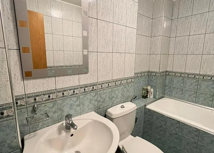 Mumbai Spacious 150 Sq M 2bdr Near Vitosha Blvd And Ndk * София