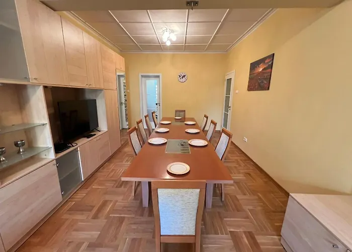 Mumbai Spacious 150 Sq M 2bdr Near Vitosha Blvd And Ndk Appartement *