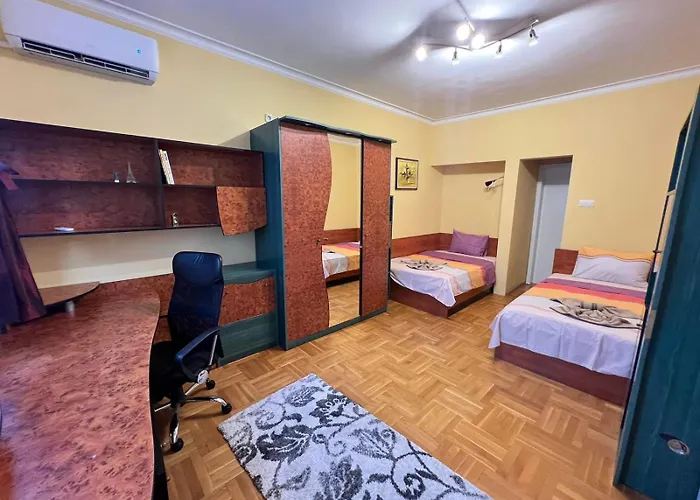 Mumbai Spacious 150 Sq M 2bdr Near Vitosha Blvd And Ndk