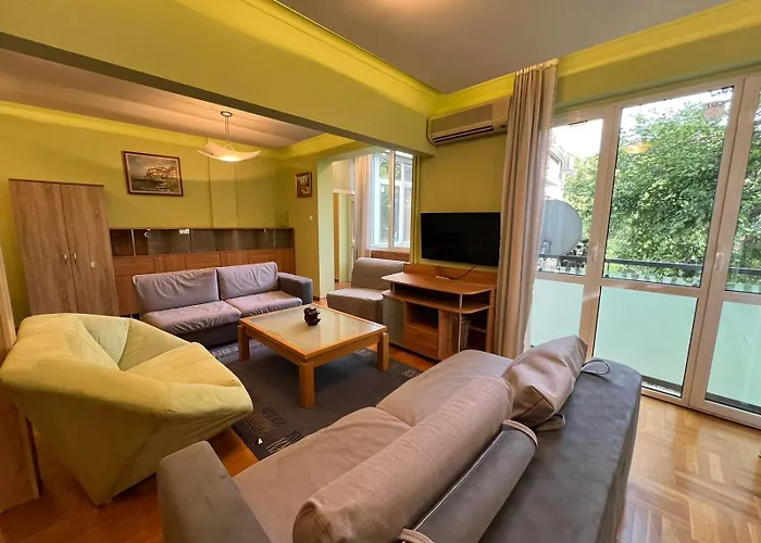 Апартамент Mumbai Spacious 150 Sq M 2bdr Near Vitosha Blvd And Ndk